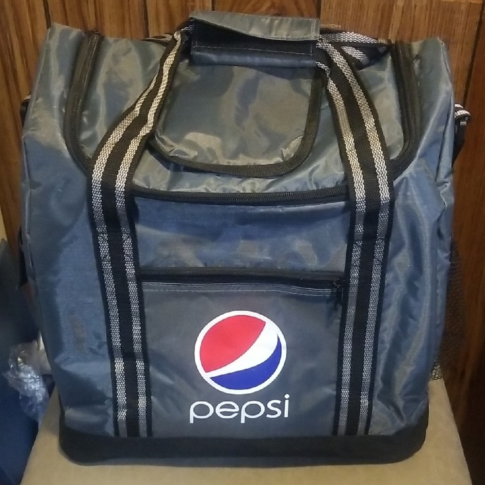🥤Pepsi Gray Insulated Cooler Bag